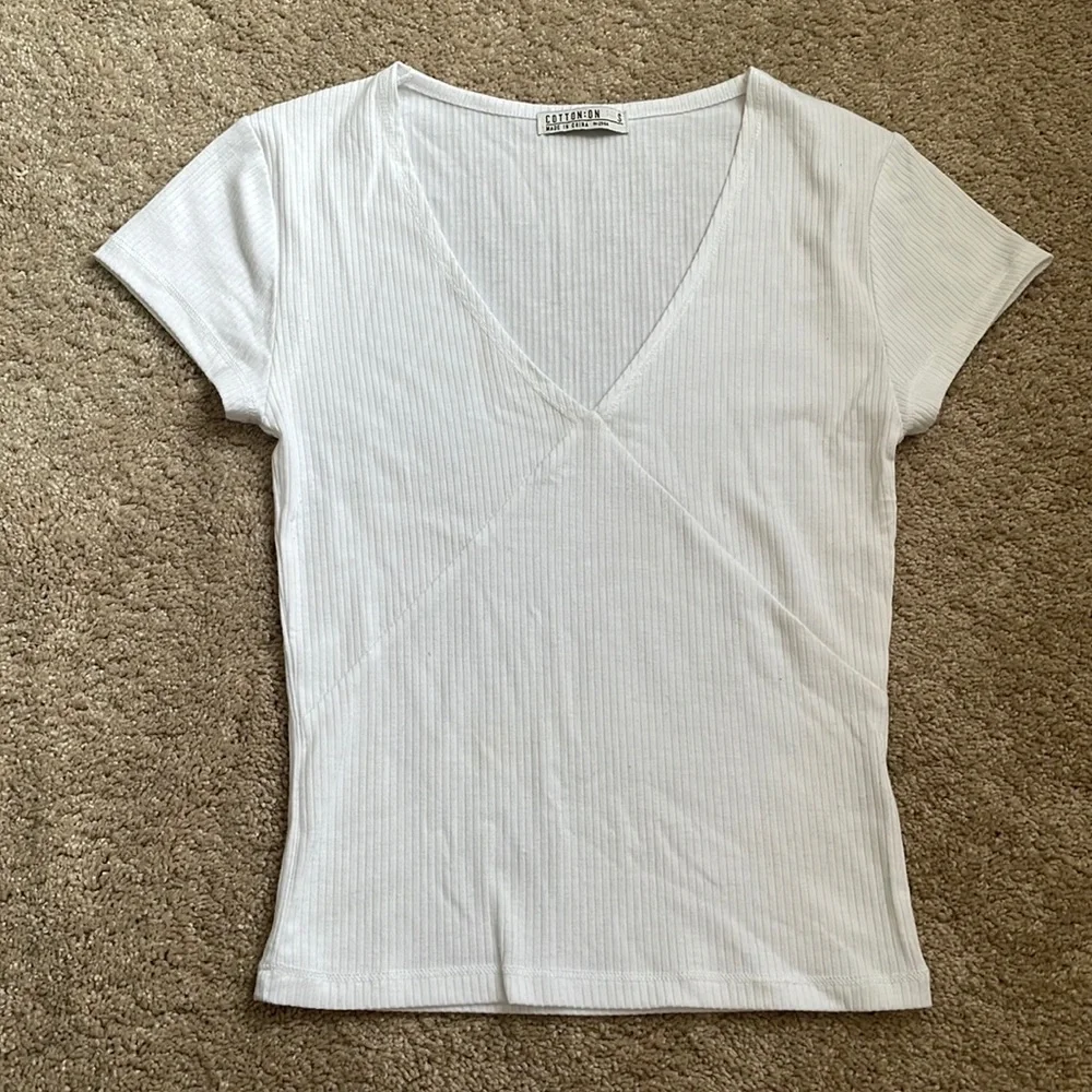 Basic White Tee - Picture 1 of 2